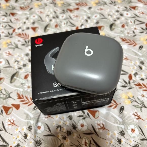 Beats Gray Wireless Earbuds